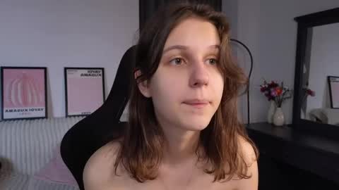 vanessa online show from April 25, 12:02 am