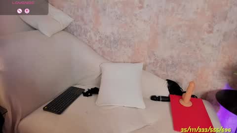 V online show from May 11, 4:04 pm