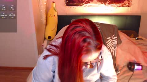 Snapshot of vanessalincum chatting on January 28, 6:38 am Vanessa follow me - I will answer you there at any time online show from January 28, 6:38 am