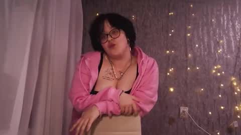 vanessashadow online show from March 18, 6:47 pm