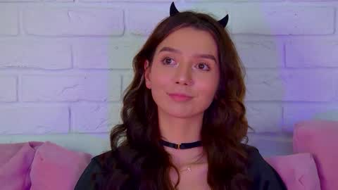 VanessaVienne online show from March 30, 4:07 pm