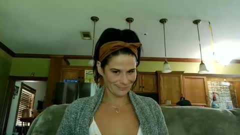 vanessaxovalentine online show from May 18, 12:44 pm