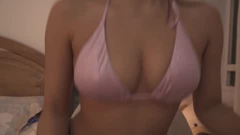 Snapshot of vanesse_ chatting on September 22, 2:15 am Irina online show from September 22, 2:15 am