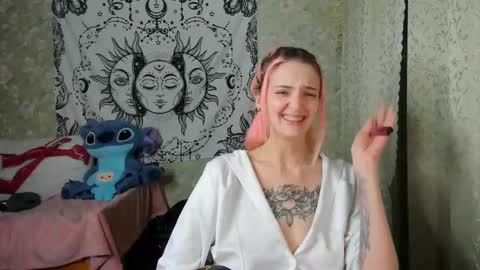 Snapshot of vanilla_arya chatting on January 16, 4:18 pm Adelina online show from January 16, 4:18 pm