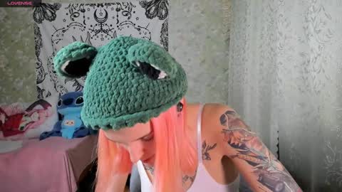 Snapshot of vanilla_arya chatting on January 7, 3:54 pm Adelina online show from January 7, 3:54 pm