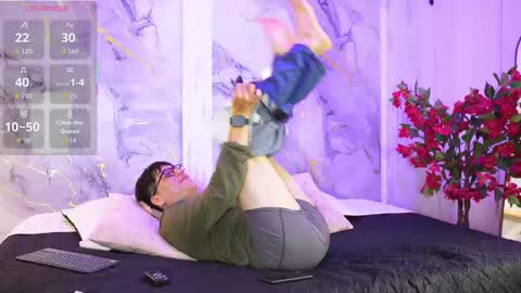 vanilla_hot_ online show from September 28, 8:07 pm