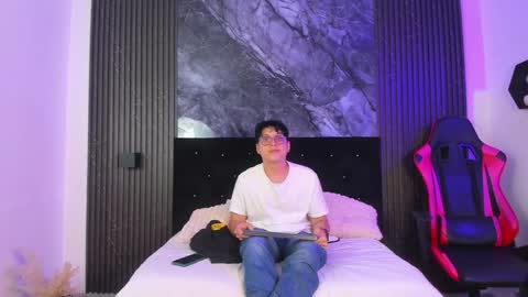 Snapshot of vanilla_hot_ chatting on January 24, 1:14 pm vanilla_hot_ online show from January 24, 1:14 pm
