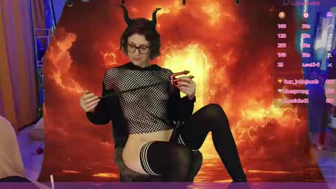 Snapshot of vanilla_skkye chatting on September 20, 3:31 am Skkye online show from September 20, 3:31 am