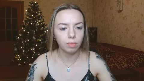 VanillaMuffin online show from December 15, 6:31 am