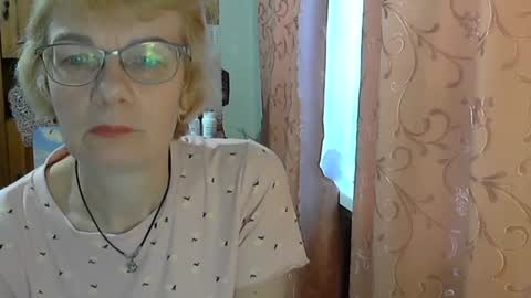 Vanillaxcreamy online show from February 5, 2:05 pm