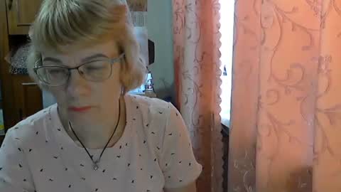 Vanillaxcreamy online show from March 2, 12:11 pm