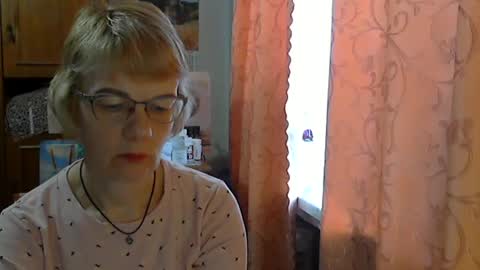 Vanillaxcreamy online show from March 12, 8:08 am