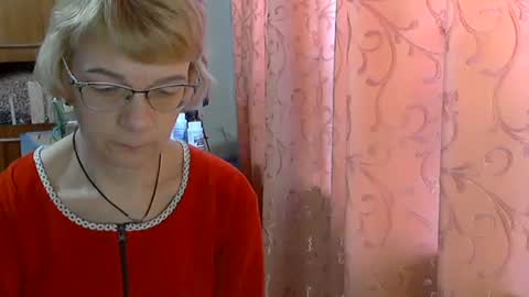Vanillaxcreamy online show from February 13, 9:09 am