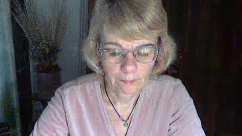 Vanillaxcreamy online show from January 26, 1:47 pm