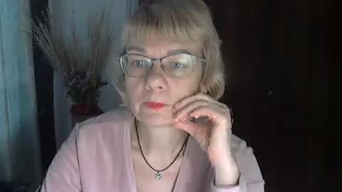 Vanillaxcreamy online show from January 18, 11:54 am