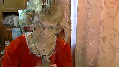 Vanillaxcreamy online show from February 14, 1:40 pm