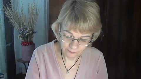 Vanillaxcreamy online show from January 15, 10:27 am