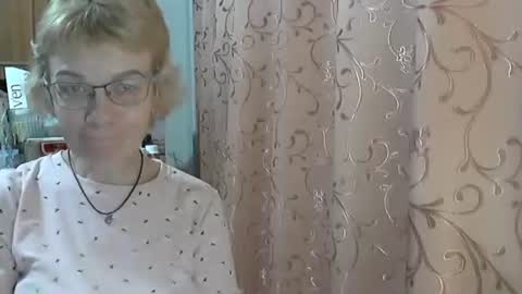 Vanillaxcreamy online show from March 10, 6:23 pm