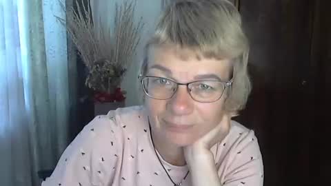 Vanillaxcreamy online show from October 18, 12:42 pm