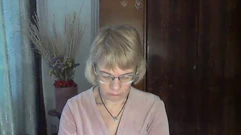 Vanillaxcreamy online show from December 27, 11:28 am
