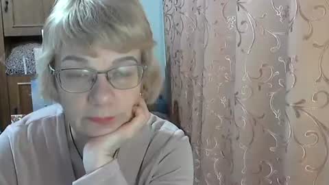 Vanillaxcreamy online show from February 22, 4:19 pm