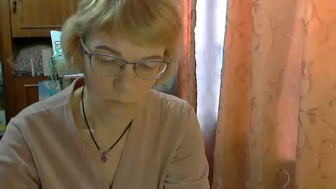 Vanillaxcreamy online show from February 21, 2:38 pm