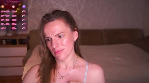 Snapshot of vanille_mystery chatting on October 25, 9:26 pm Sophie online show from October 25, 9:26 pm