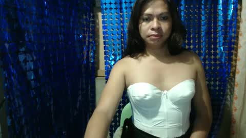 Snapshot of vannah_locca chatting on February 19, 11:14 pm vannah_locca online show from February 19, 11:14 pm