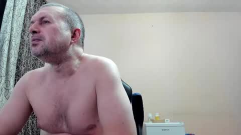 vano_822 online show from December 2, 7:56 pm