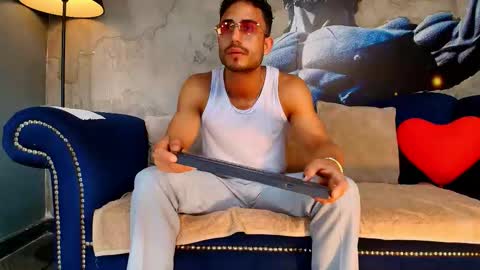 Vans Ross online show from February 23, 7:05 pm