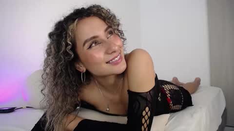 varenka_ivanova22 online show from November 21, 9:18 am