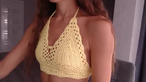 Snapshot of varonica_caprii chatting on September 15, 6:59 am Varonica Caprii Online this week Monday Tuesday Thursday Friday online show from September 15, 6:59 am