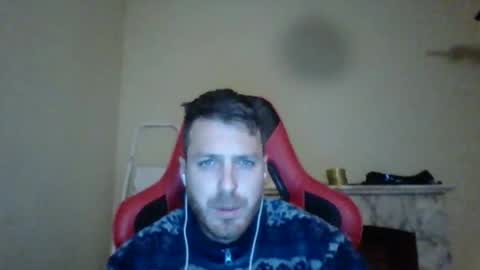 Snapshot of vascorro20 chatting on January 1, 7:43 pm vascorro20 online show from January 1, 7:43 pm