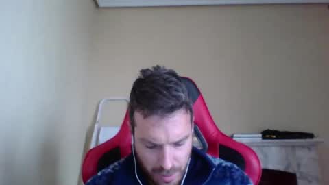 Snapshot of vascorro20 chatting on December 2, 11:51 am vascorro20 online show from December 2, 11:51 am