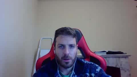 Snapshot of vascorro20 chatting on December 6, 12:11 pm vascorro20 online show from December 6, 12:11 pm