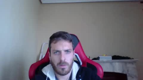 Snapshot of vascorro20 chatting on December 4, 3:15 pm vascorro20 online show from December 4, 3:15 pm