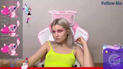 Snapshot of vasya_sylvia chatting on February 12, 7:13 am Vasya Sylvia online show from February 12, 7:13 am