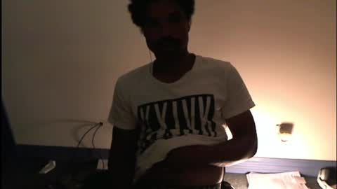 Snapshot of vbigidux chatting on February 12, 9:52 am vbigidux online show from February 12, 9:52 am