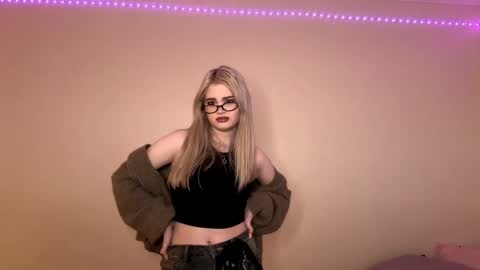 Monika online show from November 26, 5:53 pm