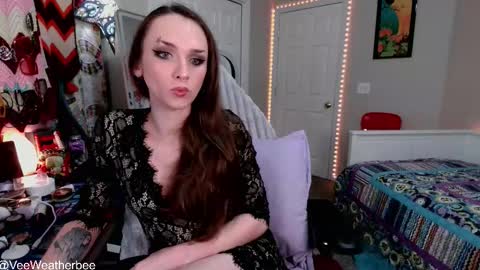 Violet Weatherbee online show from December 23, 5:35 am