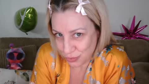 Vegas Dani online show from October 6, 7:26 am