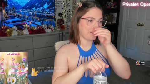 vegas_romance online show from December 12, 2:15 am