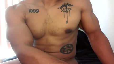 Vegas Love online show from November 17, 5:26 pm