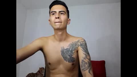 Snapshot of velk_hot1 chatting on February 26, 11:52 pm velk_hot1 online show from February 26, 11:52 pm