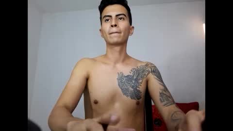 Snapshot of velk_hot1 chatting on March 3, 10:10 pm velk_hot1 online show from March 3, 10:10 pm