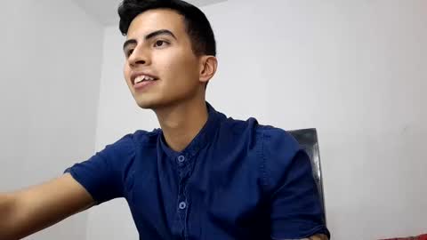 Snapshot of velk_hot1 chatting on March 8, 10:24 pm velk_hot1 online show from March 8, 10:24 pm