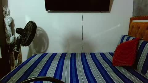 velk_hot1 online show from June 1, 12:17 pm