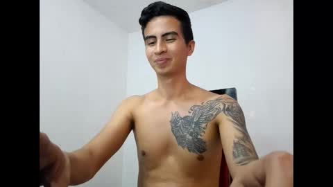 Snapshot of velk_hot1 chatting on February 13, 6:26 pm velk_hot1 online show from February 13, 6:26 pm