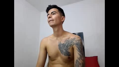 Snapshot of velk_hot1 chatting on February 25, 5:40 pm velk_hot1 online show from February 25, 5:40 pm
