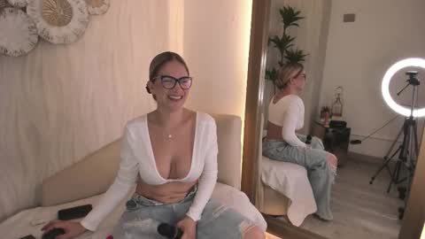 Velora online show from October 18, 4:16 am